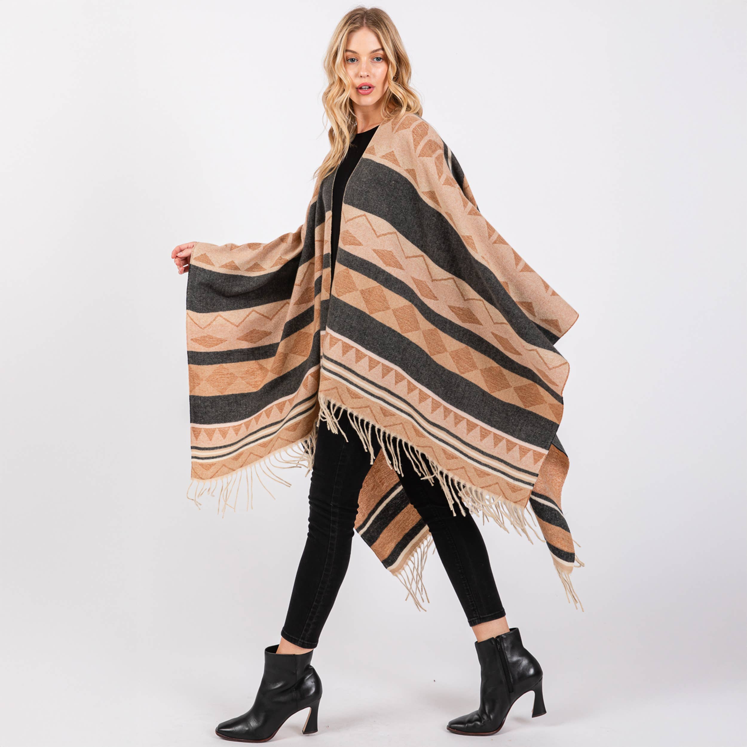 Hana – wholesale Kimono – Women's – Aztec Pattern with Fringe Ruana Winter Kimono2