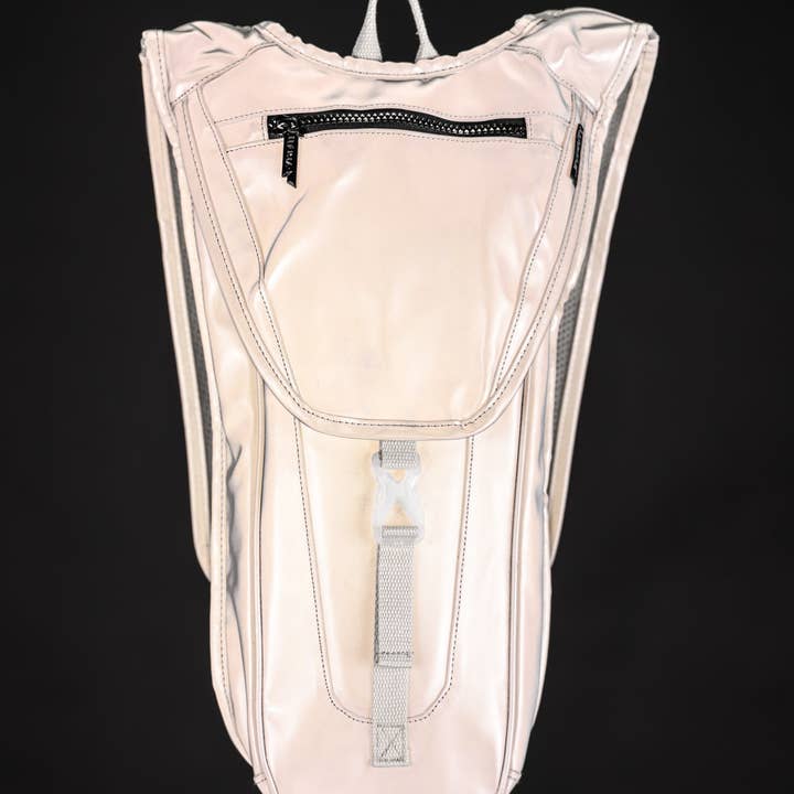 Fydelity - Wholesale Backpack – Women's - 91031: Hydro Pack Insulated | Reflective Silver1