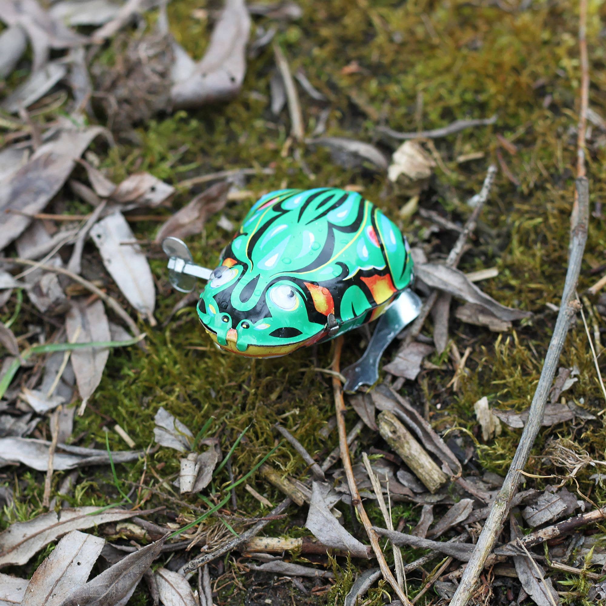 Tribal Trade GmbH - Wholesale Classic Toy - Kids - Tin toy frog with wiggly eyes small tin frog8