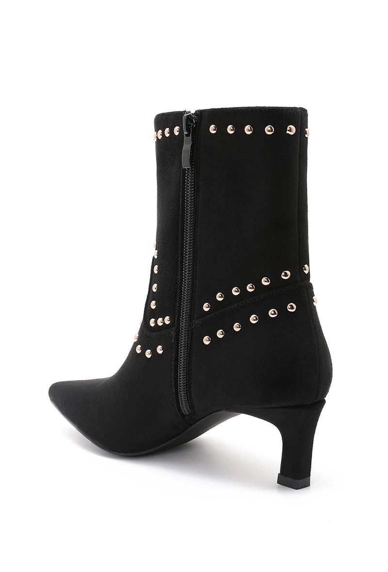Joia Paris - Wholesale Booties - Women's - Western ankle boots with low heels, studded decoration GZ-3083