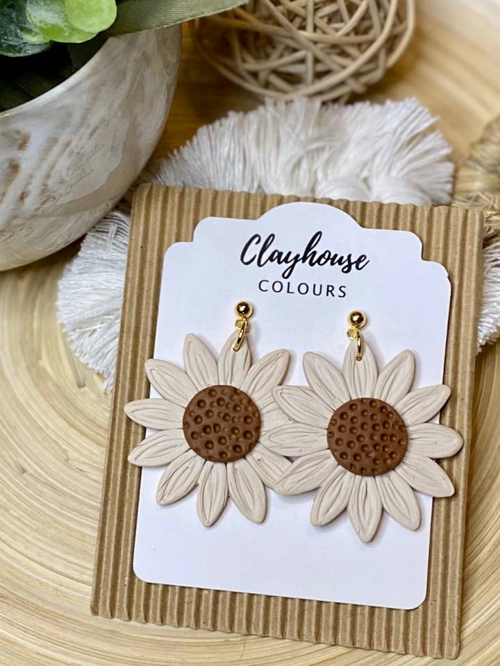 Grande Fiore Crema per la vendita all'ingrosso da parte di Clayhouse Colours