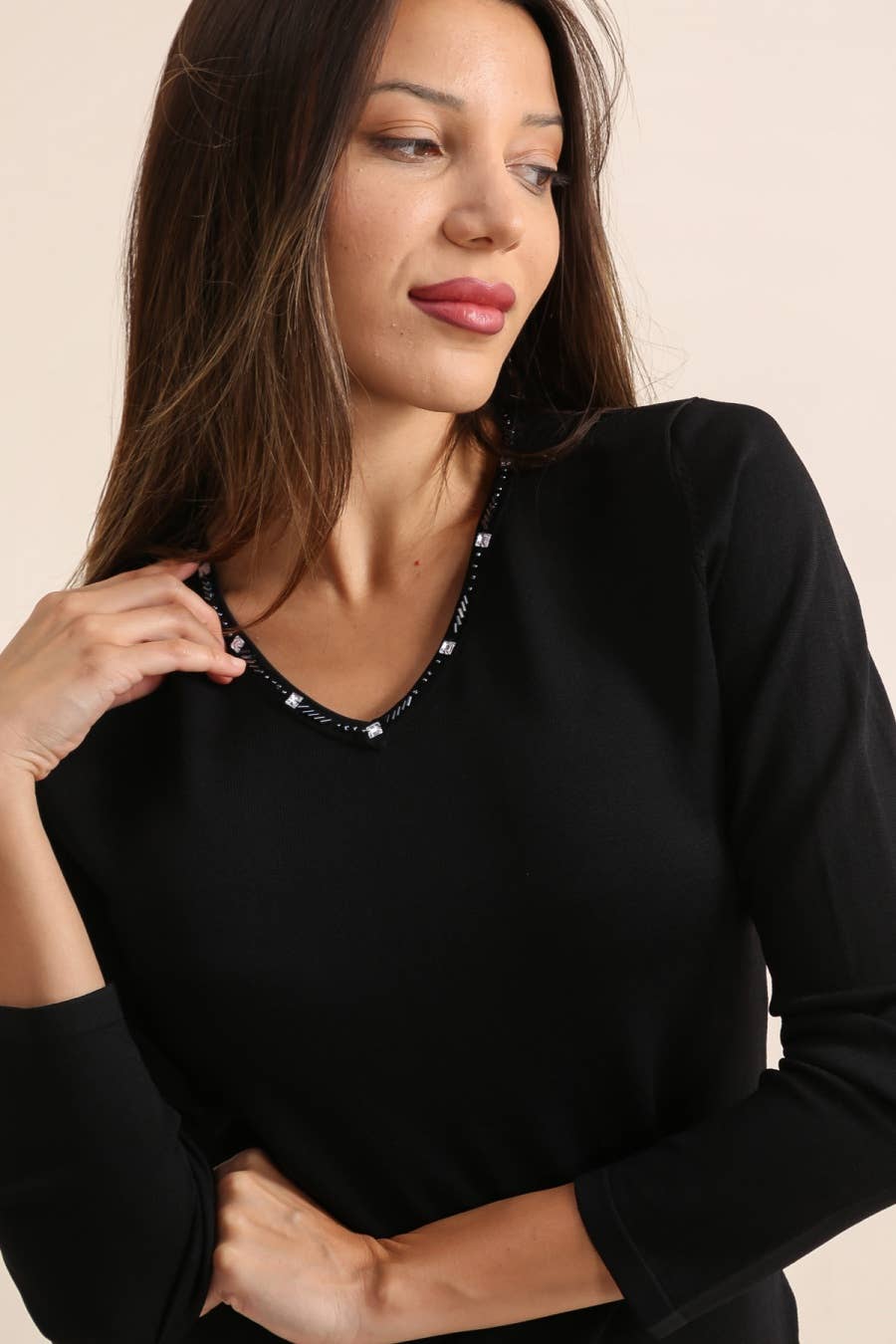 CHOKLATE PARIS - Vente Haut en maille – femme - Maille col V détails perles au col - 21371