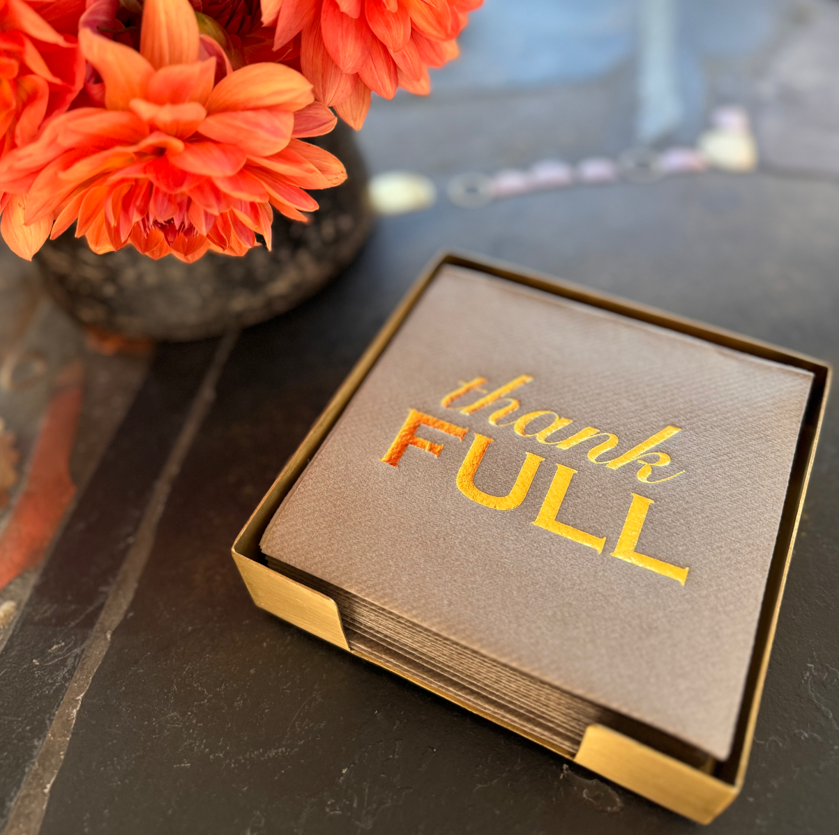 Lined Design – wholesale Engångsservett – Mässingspläterad cocktailservettvärdinnesats4