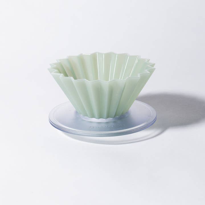 Slow Pour Supply - Wholesale Pour Over & Dripper - Air S Brewer Set - Brewer + Filter + Holder1