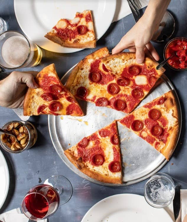 Table 87 - Vente Plats préparés à longue durée de conservation - Pizza au pepperoni au four à charbon de 10 po2