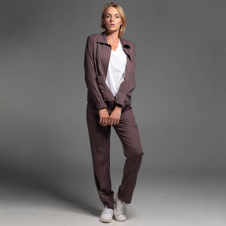 Xintia voor wholesale door Angels Ambition