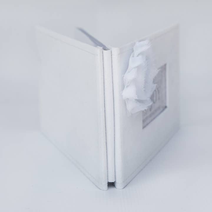 The Grandparent Gift Co. Inc. - Wholesale Photo Album - Grandma's Joy Brag Book: Photo Album for Grandmother 93402