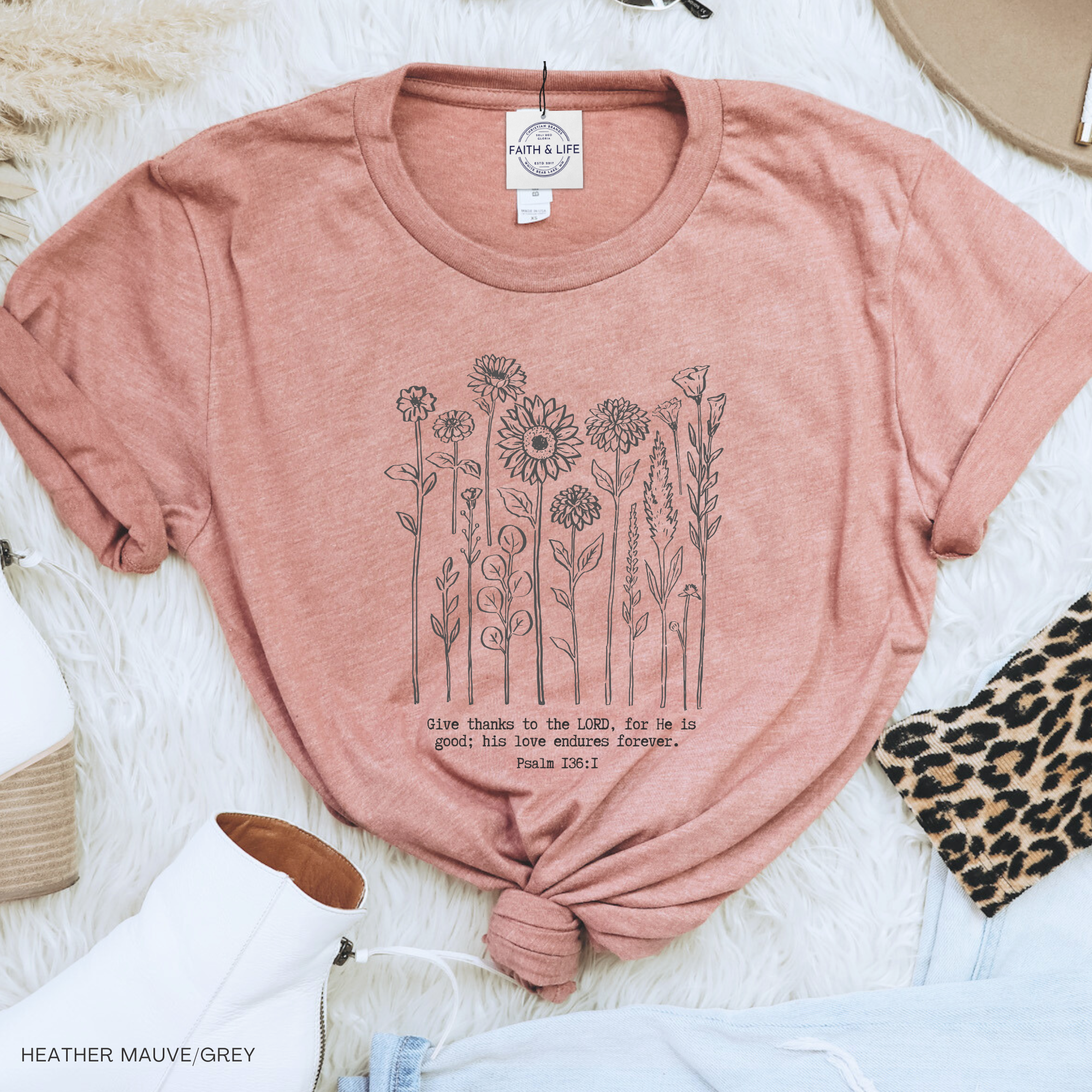 Faith & Life Christian Brands – wholesale T-shirts med screentryck – Dam – Ge tack till Herren för han är god Blommor T-shirt1