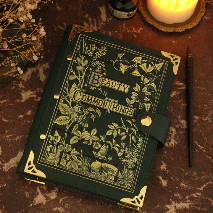 Well Read Company – Großhandel Notizbücher – Nachfüllbares Ringbuch-Notizbuch „Beauty in Common Things“ aus veganem Leder5