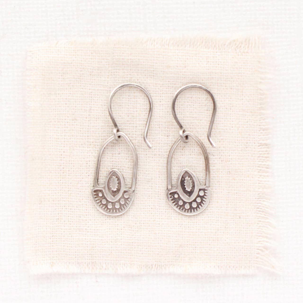 Sarah DeAngelo – Engroshandel Hængeøreringe og creoløreringe – Wanderer Hoop Øreringe