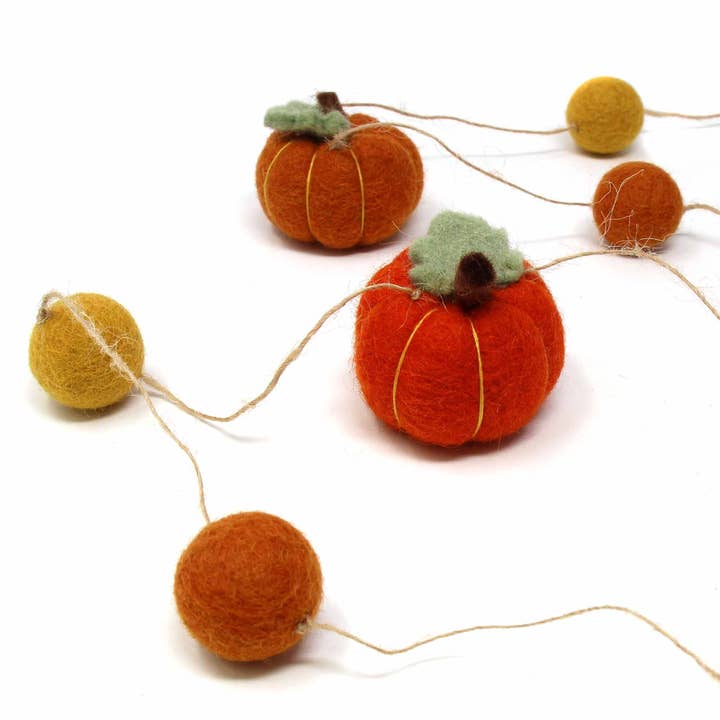 Global Crafts - Wholesale Bunting/Garland - Pumpkin Felt Garland - Holiday Decor3