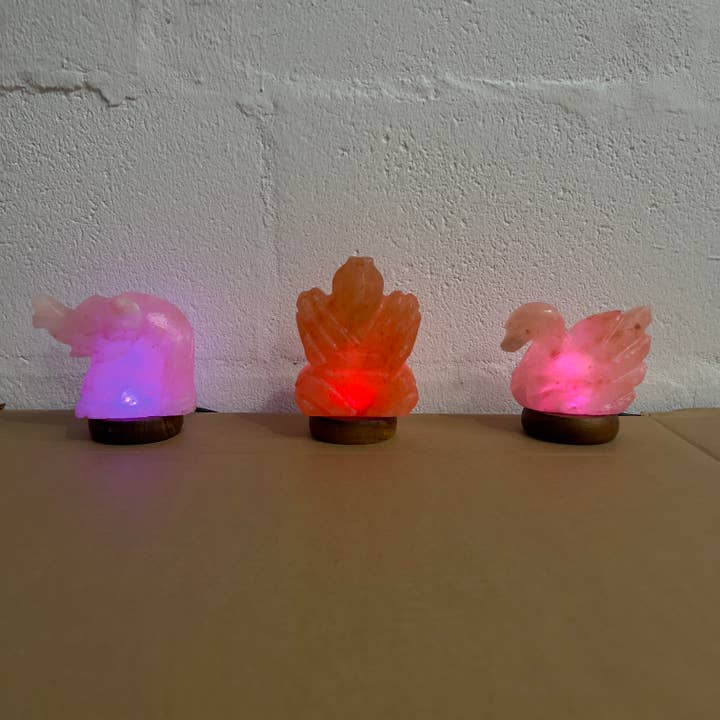 Verkoop van monsters - Roze USB LED-zoutlampen, lot van 3 voor wholesale door Heaven Spring Ltd