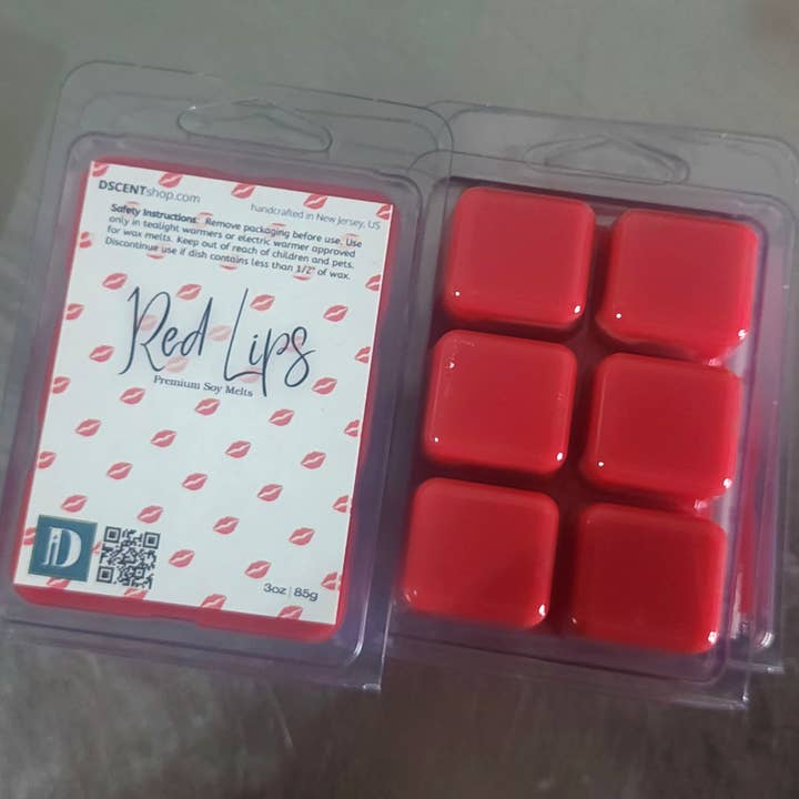 Red Lips Soy Wax Melts | Clamshell for wholesale by D SCENT
