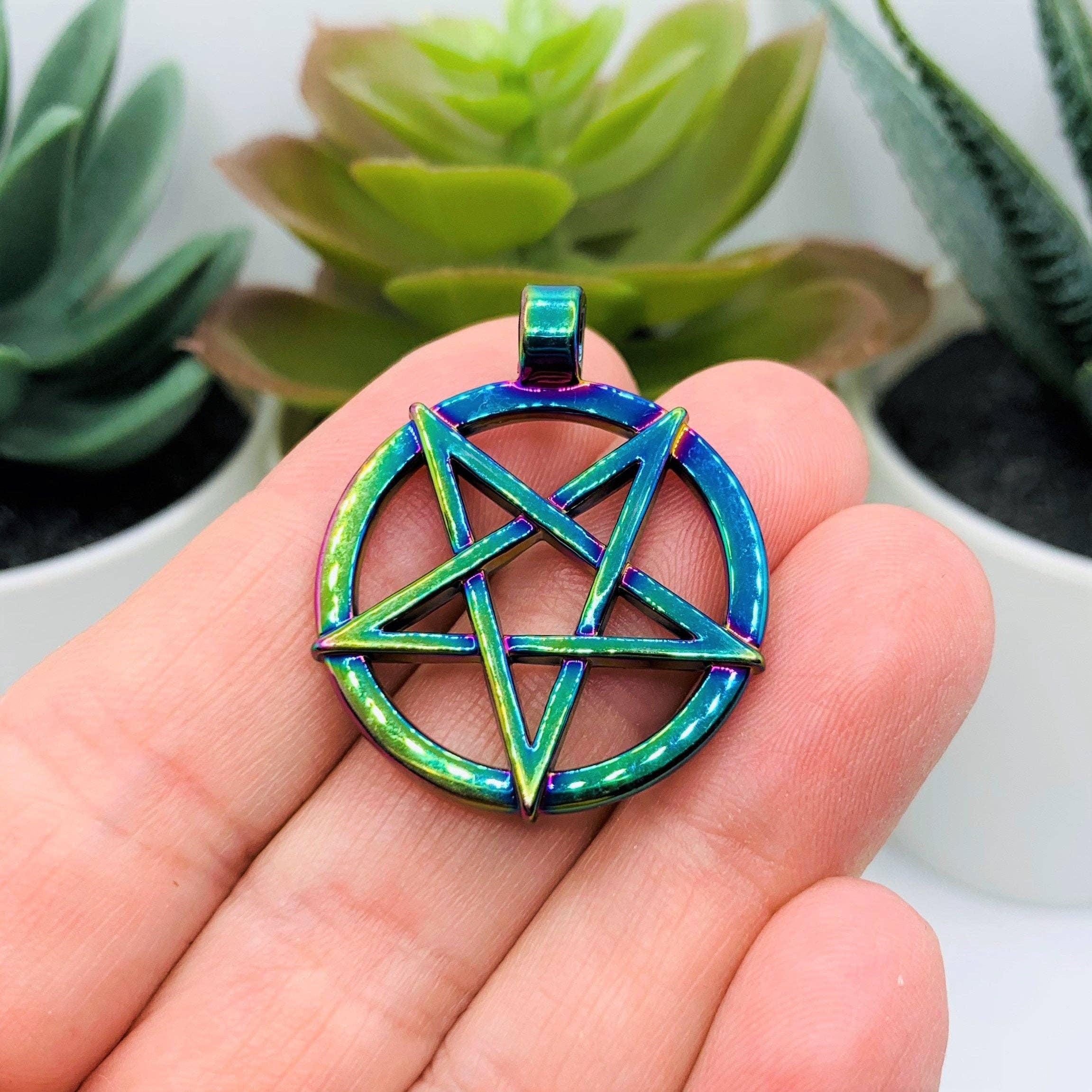 Guerrilla Charm - Wholesale Individual Charm/Pendant - Large Titanium Oil Slick Colored Pentagram Pendants, 33x27mm1