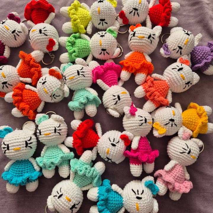 Llavero Hello Kitty de ganchillo para venta al por mayor de despinacrafting