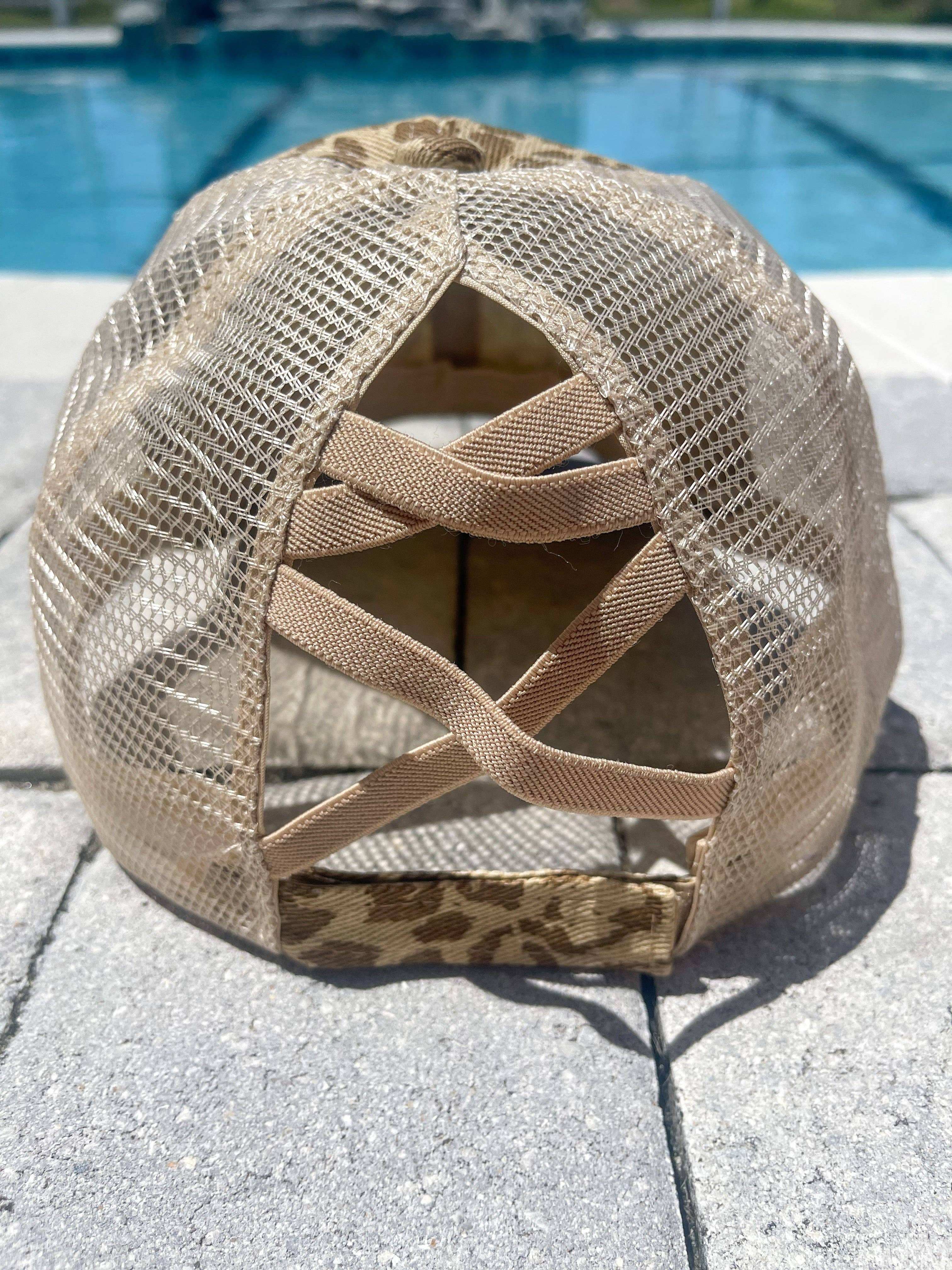 Harris Girls & Co. – wholesale Truckerkeps – Dam – Go Wild ”Tan” Trucker Hat1