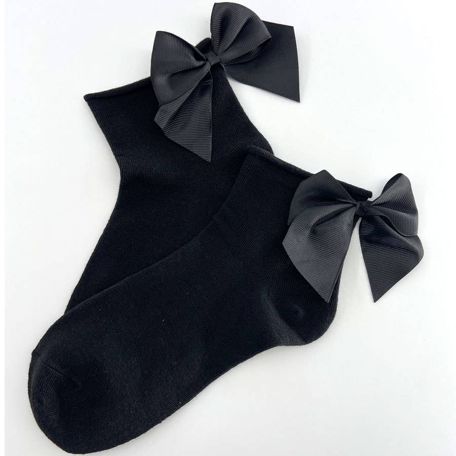 sockette - Wholesale Socks - Women's - Elisa Black socks with a bow1