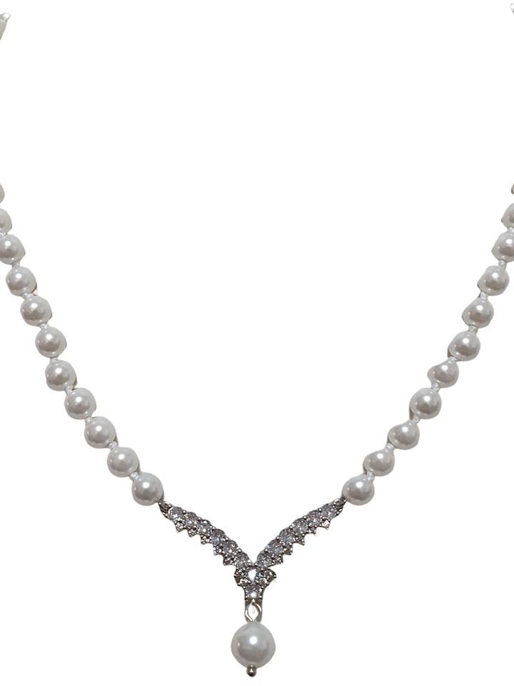 Collar circular perlado con circonitas centrales para venta al por mayor de L'OFFICIEL SRL