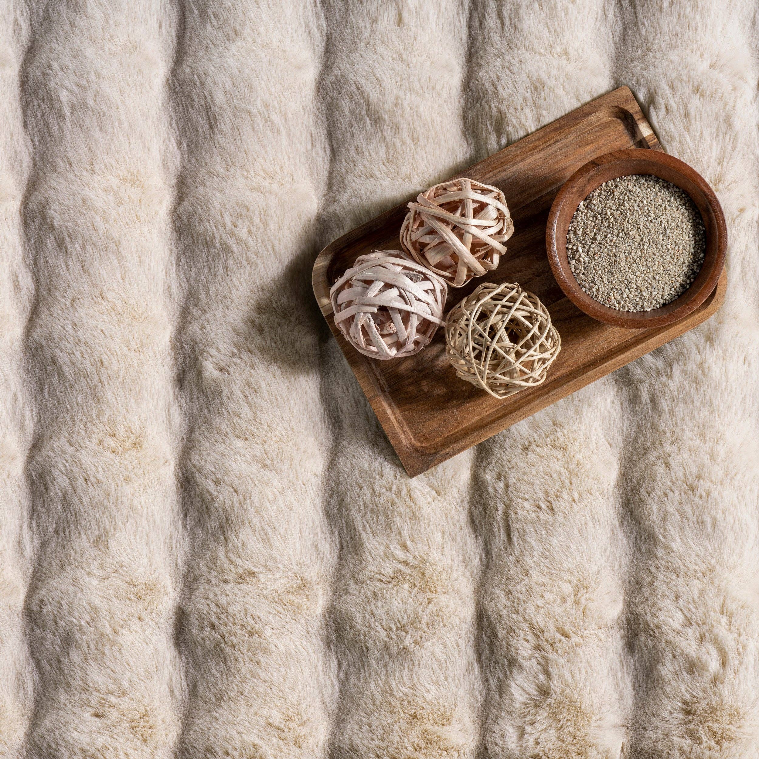 nuLOOM - Wholesale Area Rug - Jeni Solid Faux Rabbit Machine Washable Area Rug42