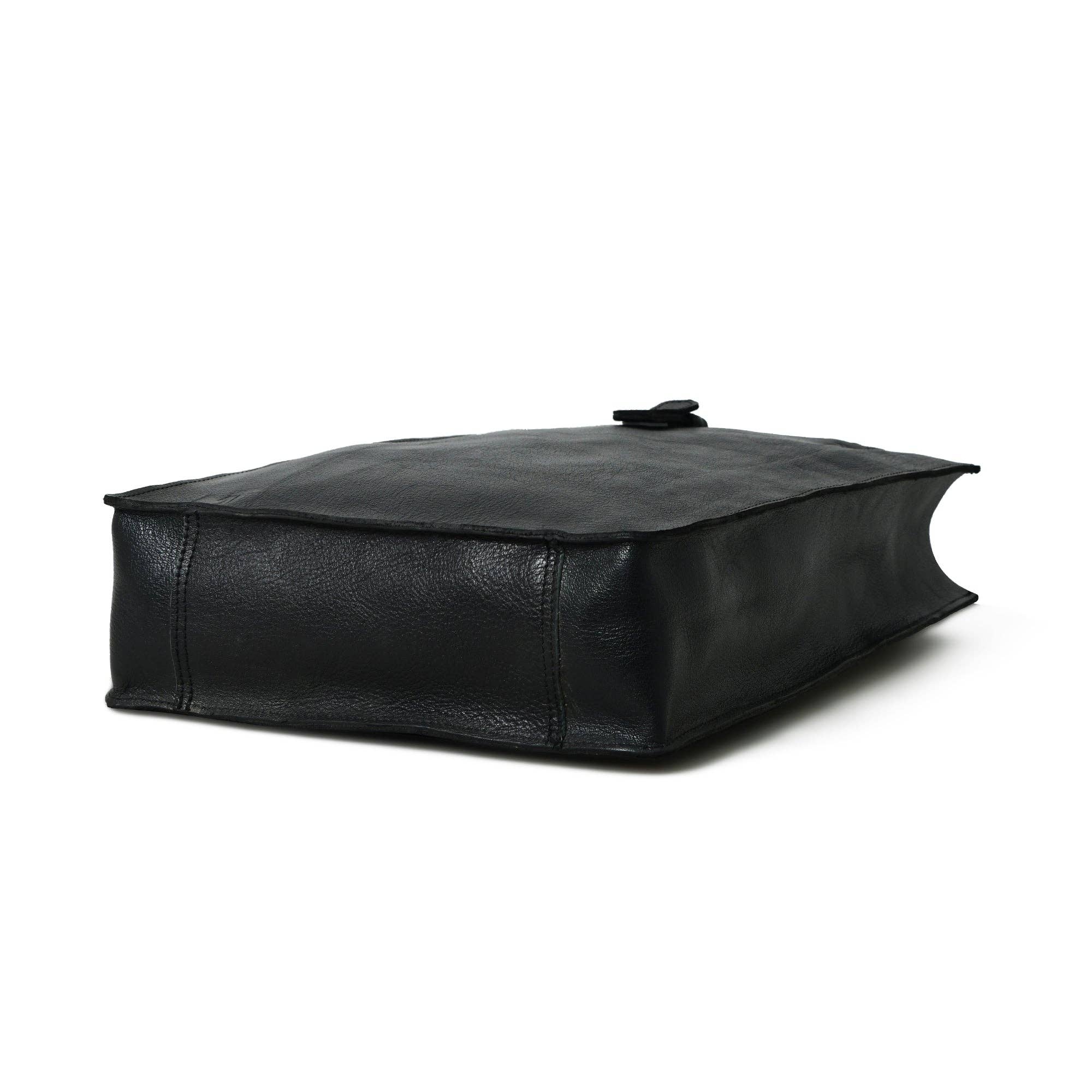 Classy Leather Bags - Wholesale Tote Bag - Women's - Ebony Elegance Leather Tote8