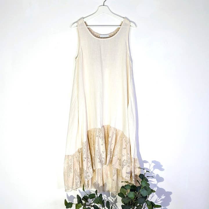 Tempest Designs – wholesale Dress – Women's – High-lo dress with deep lace frill, dream catcher back and pockets (M-L)