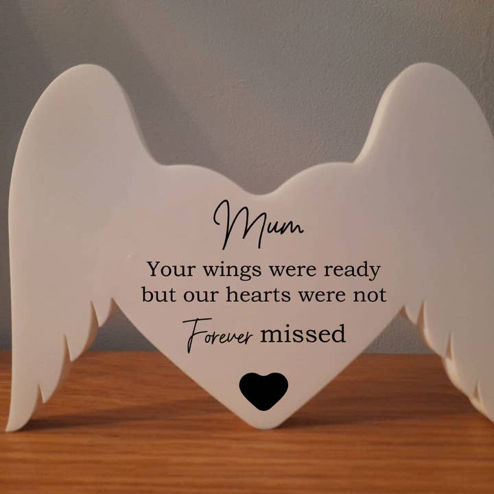 Freestanding Angel Wings & Heart for wholesale by Acrylico