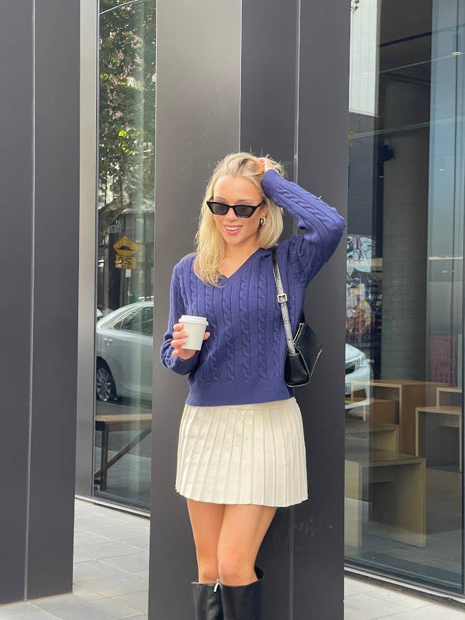 128759 STICKAD TRÖJA för wholesale av Luvalot Clothing