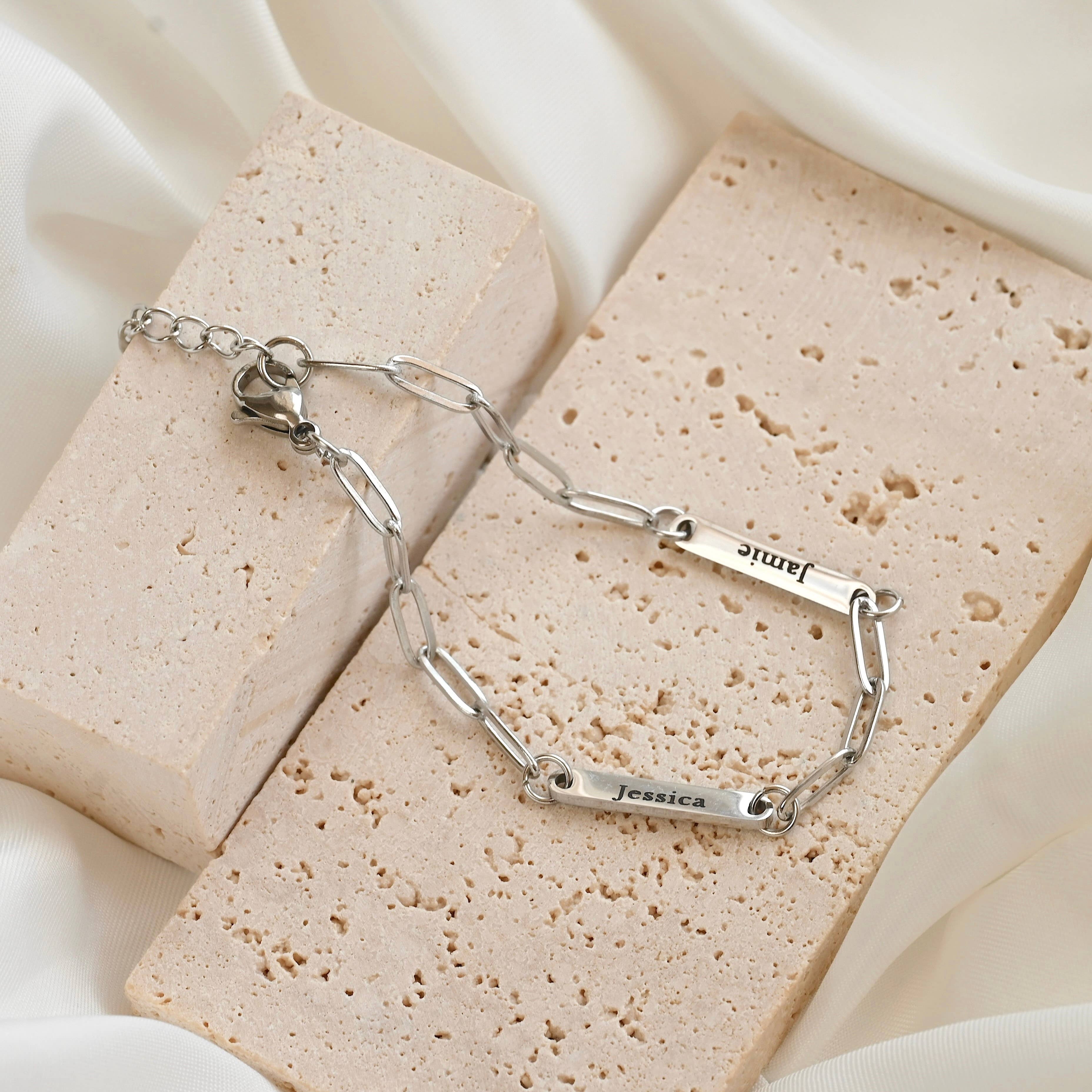 Blueyejewelry - Wholesale Link & Chain Bracelet - Engraved Name Bracelet- Waterproof Name Paperclip Bracelet7