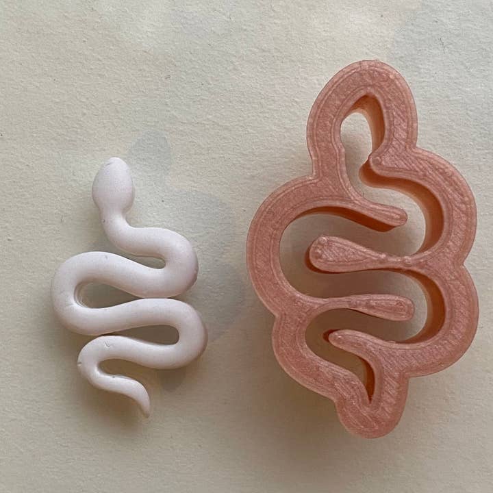 EllaRaeMouldsVinyls - Wholesale Craft Tool - Snake Clay Cutter / Polymer Clay Cutter / Polymer Clay Tools1