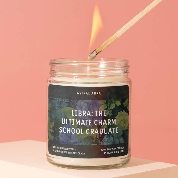 Vågen: The Ultimate Charm School Graduate för wholesale av Astral Aura