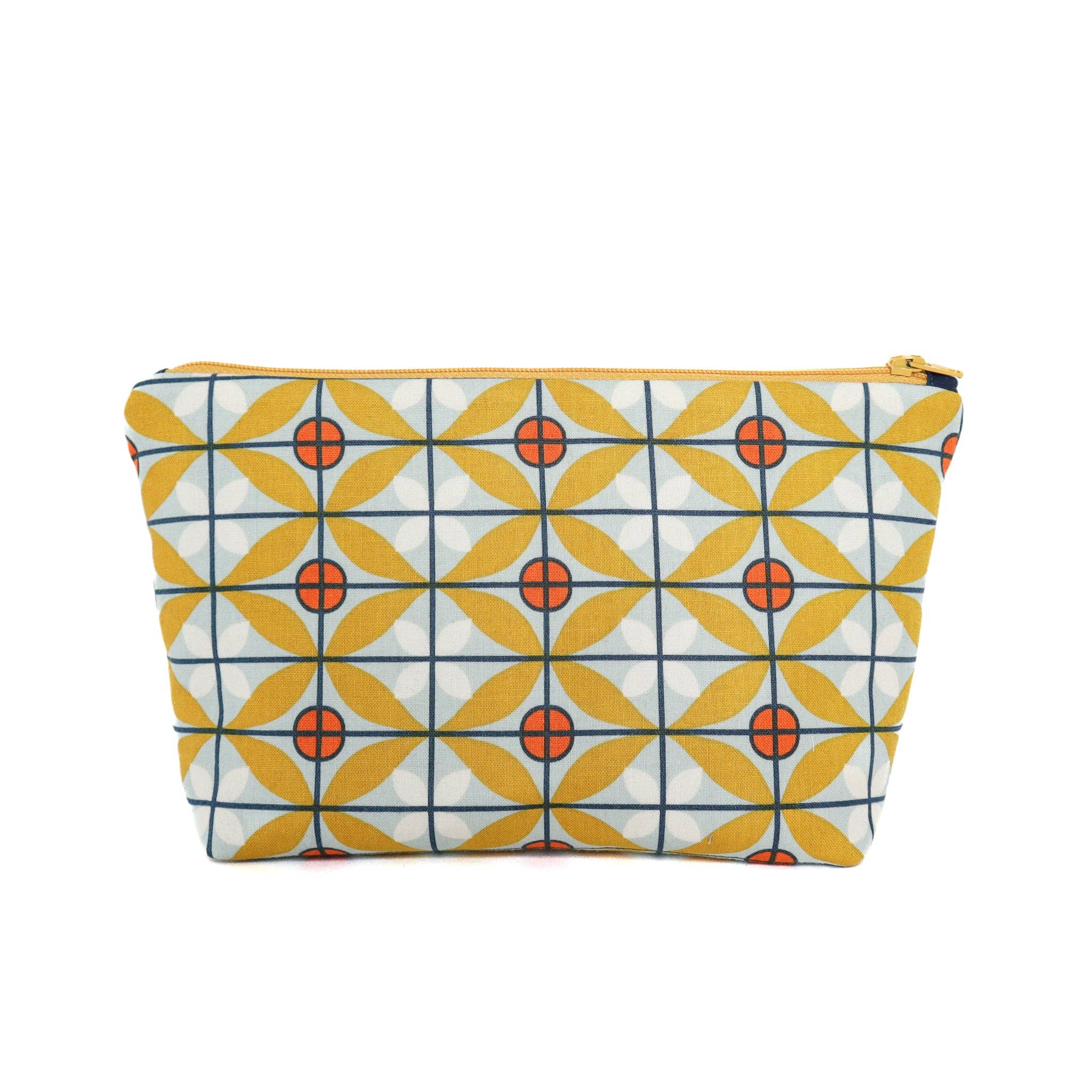 Crosscut Sewing Co. - Wholesale Craft Sewing Kit - Zipper Pouch Sewing Kit - Sewing Project Kit with Fabric for Beginners5