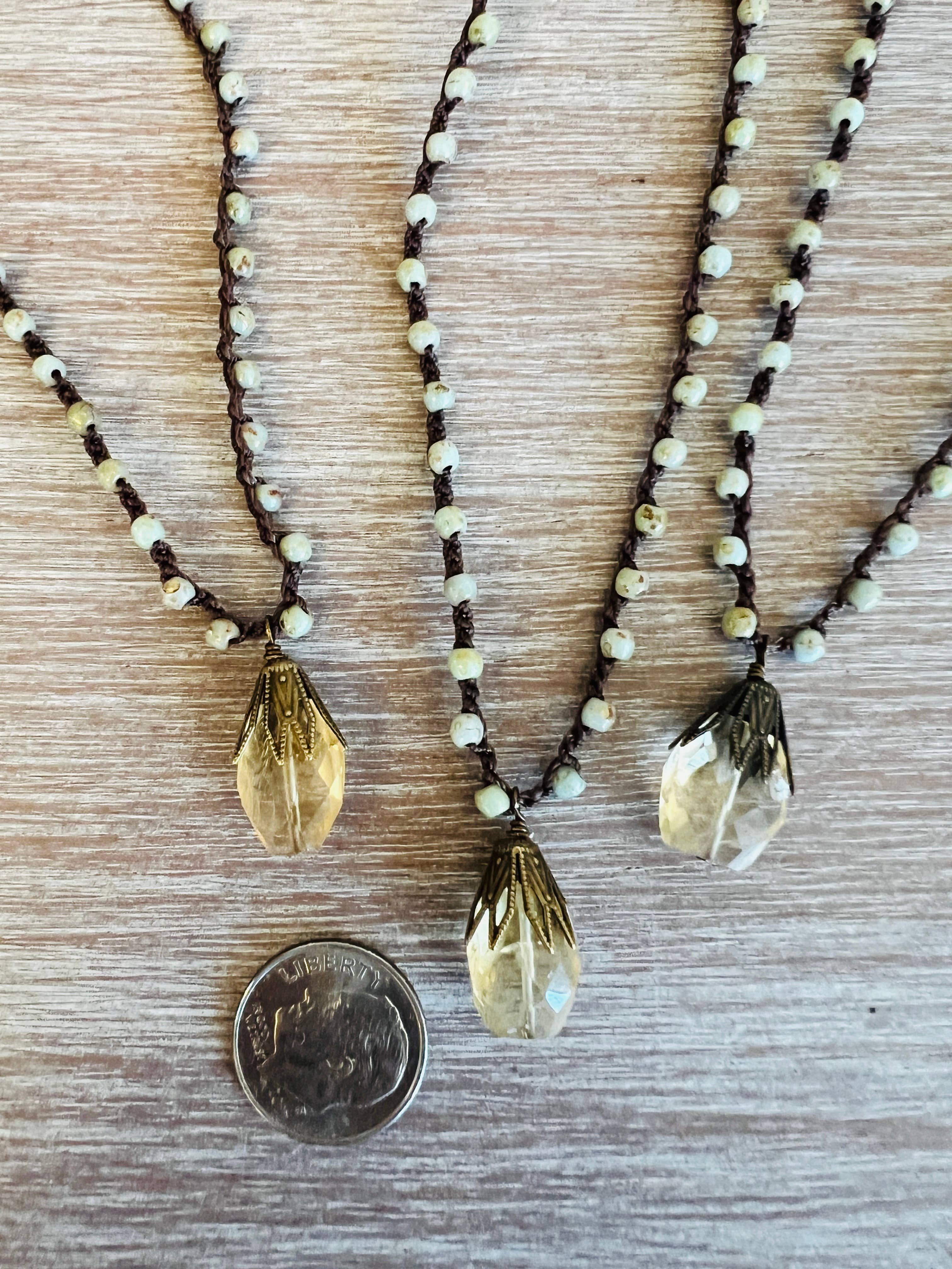 Twist Style - Vente Colliers à pendentif - Collier en citrine à facettes avec cristal tchèque vert sable3