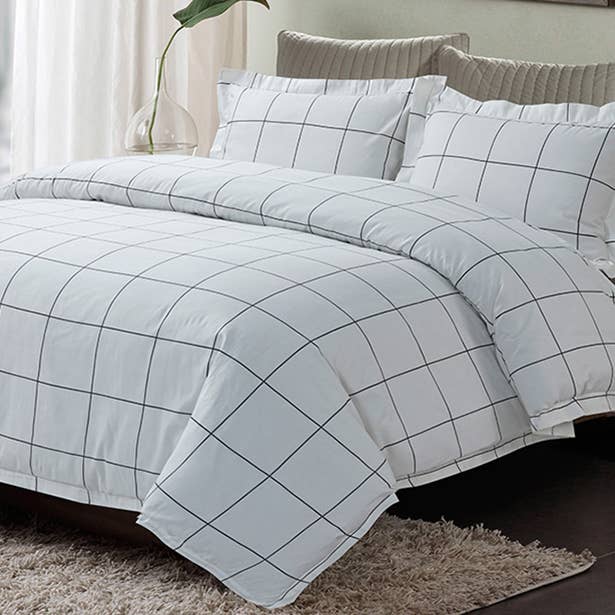 Embers Boxy Queen Sized Duvet Set for wholesale by Tocco Leggero