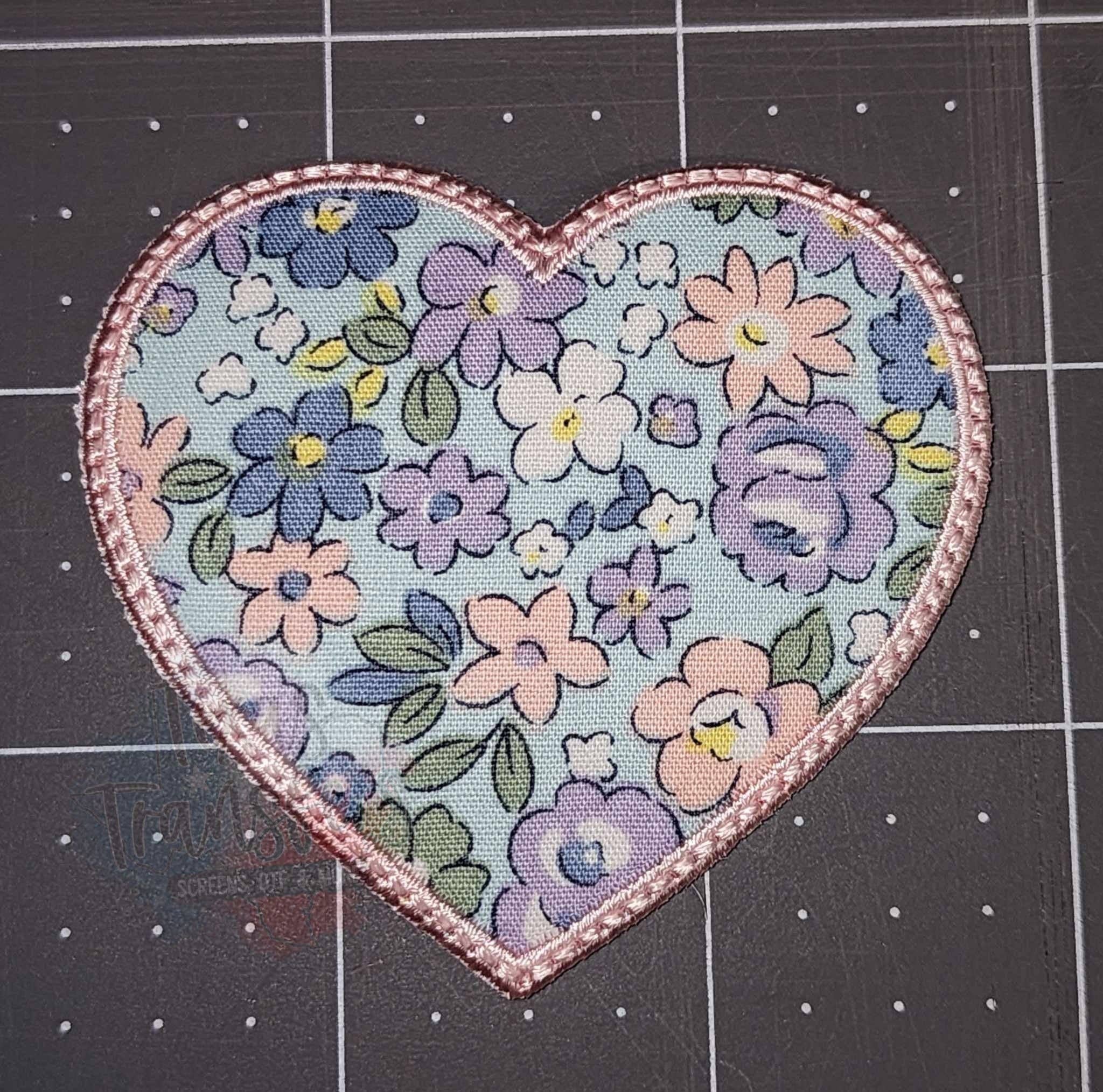 Texas Transfers - Wholesale Patch - Floral Heart (Blue) Iron-On PATCH0