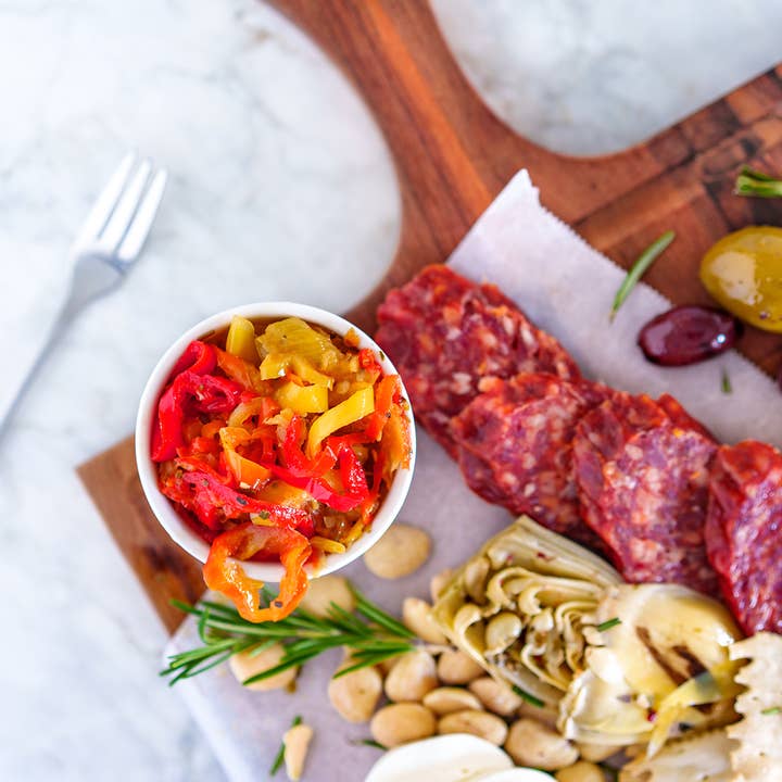 Suhey Peppers - Wholesale Pickled Vegetables - "Hot" Heat Level - Peppers in Olive Oil (15.5oz)3