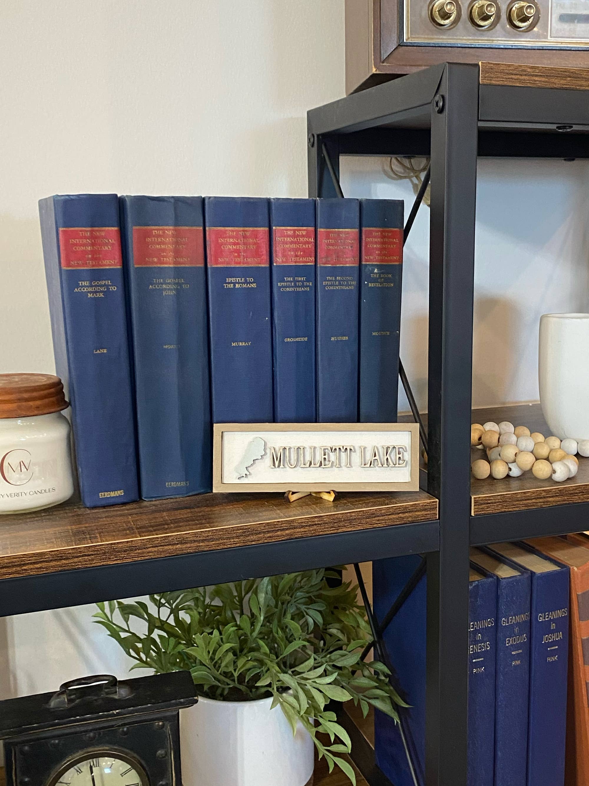 Pine Designs - Wholesale Magnet - "Any" Lake Name Magnet - Lake Name Mini Sign2