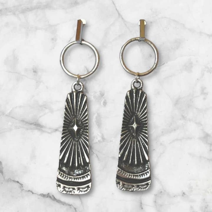 Pendientes Sunburst Silver para venta al por mayor de Wood + Feather Designs