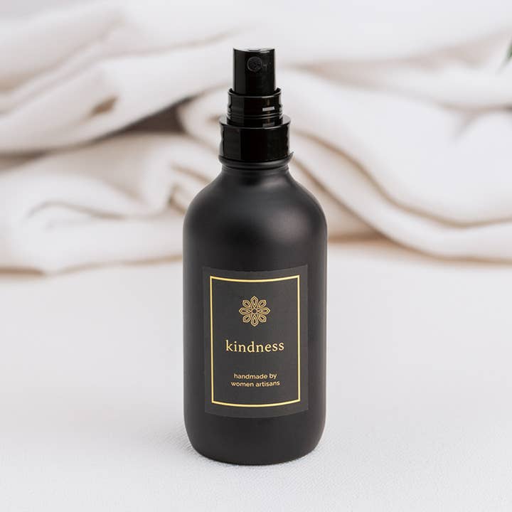 Collection de sprays d'ambiance Solidarity - Gentillesse - Fait main pour la vente par Prosperity Candle