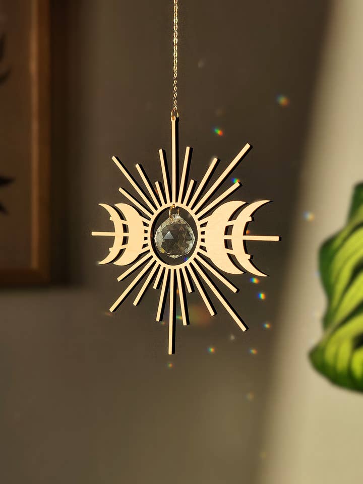 CELESTE • Atrapasol de madera y cristal para venta al por mayor de Atelier Intuitive