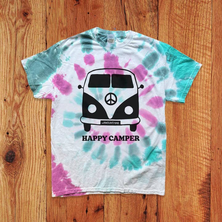 T-shirt Happy Camper Tie Dye Kids por atacado de Of These Mountains