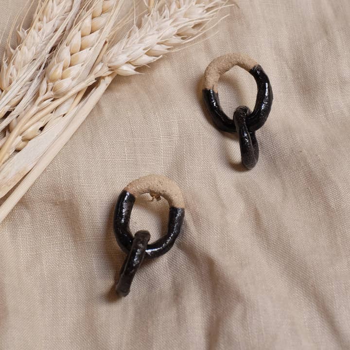 KetevanStudio – wholesale Dangle earrings – Plot Earrings with Black