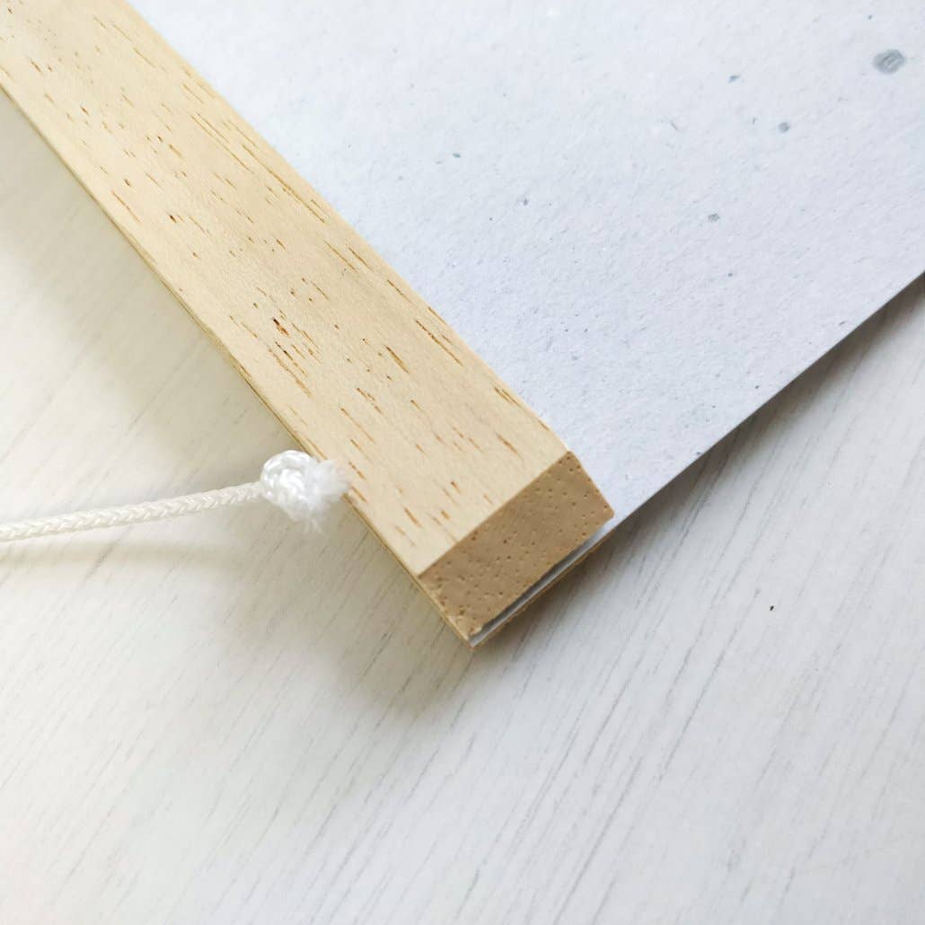 Bookishly (US Duties Paid) – wholesale Poster – Wooden Magnetic Poster Hanger3