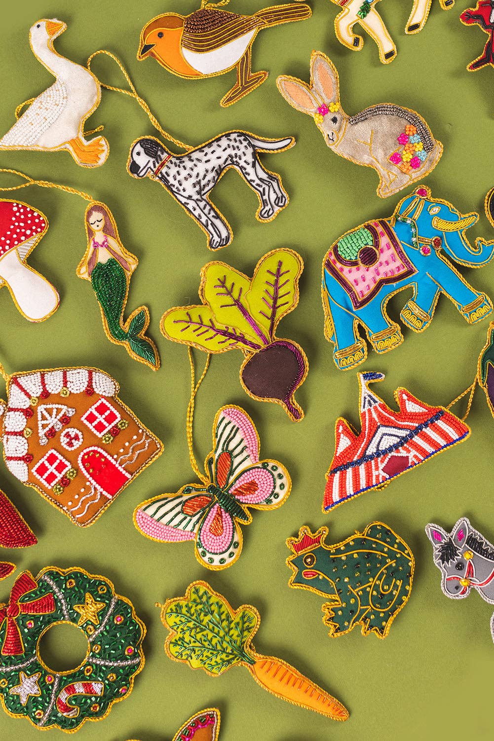 Ian Snow Ltd - Wholesale Christmas Decoration - Circus Tent Decoration (Virgin Plastic Free)2