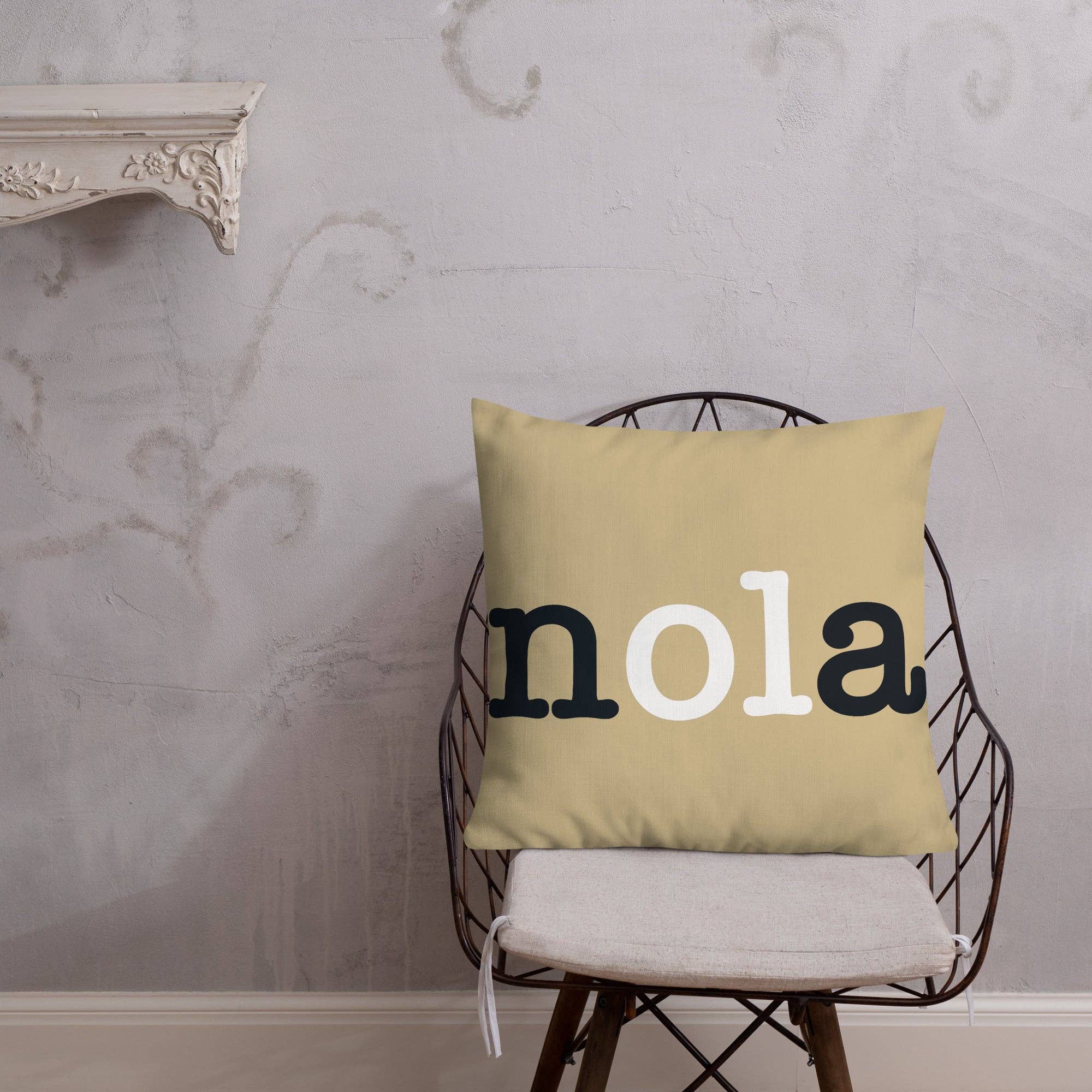 Stadium Prints by BTB - Wholesale Throw/Decorative Pillow - New Orleans Saints Football Stadium & City Pillows10