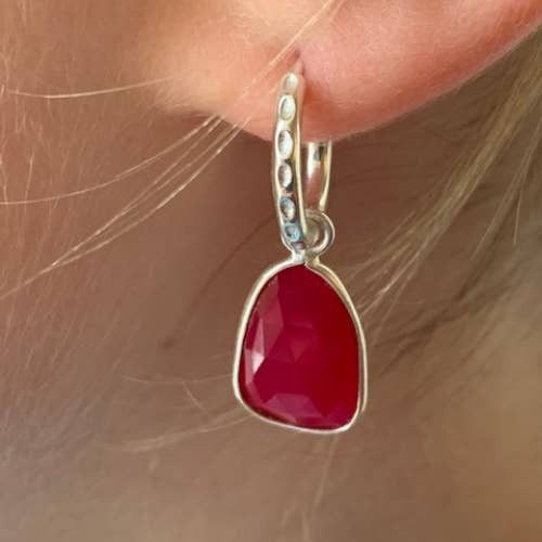 Sterling Silver Chalcedony Pendant Earrings - Aqua or Pink for wholesale by ACQUA LONDON