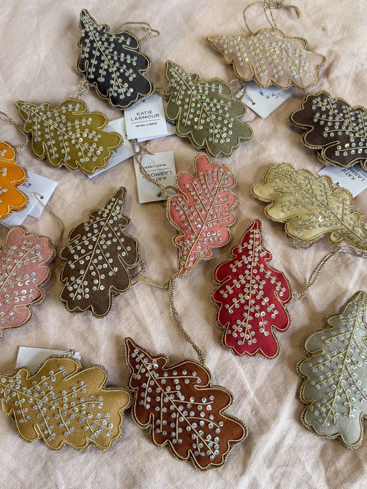 16pcs Autumnal Colours Assortment Oak Leaf for wholesale by Katie Larmour Linen