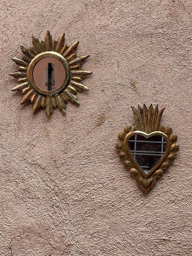 NOMAD BY LIV - Wholesale Wall Mirror - Mirror Classic Heart 2, Brass, gold, heart2