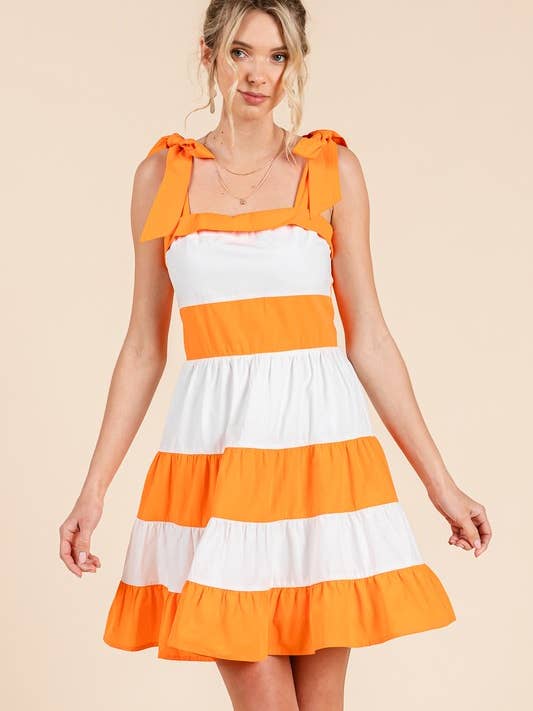 Robe mini à blocs de couleur Gameday avec bretelle pour la vente par BABY PINK