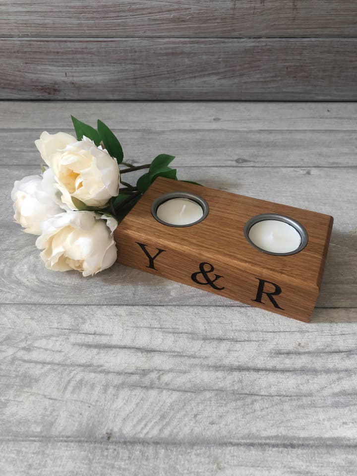 Oak Double Tea Light Holder for engroshandel hos Holder and Hook