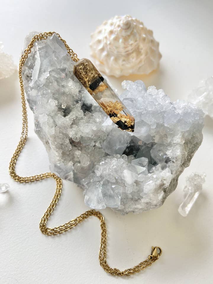 Galactic Labradorite Crystal Healing Pendant For Channeling for wholesale by Namacci